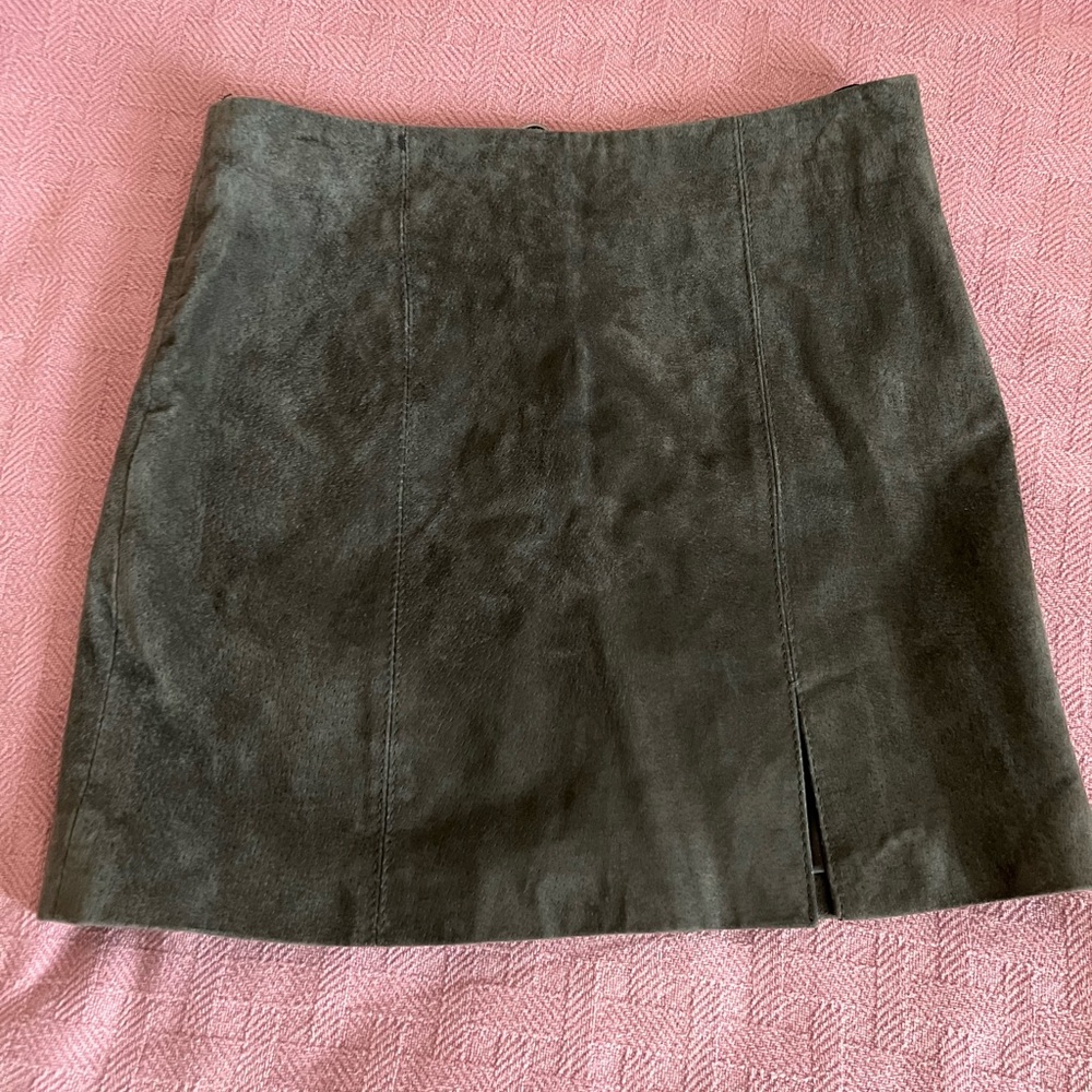 *REAL SUEDE* BlankNYC mini skirt with slit and zipper